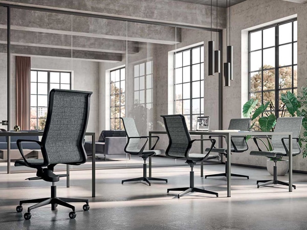Negozio-di-arredo-per-ufficio-economico-verona